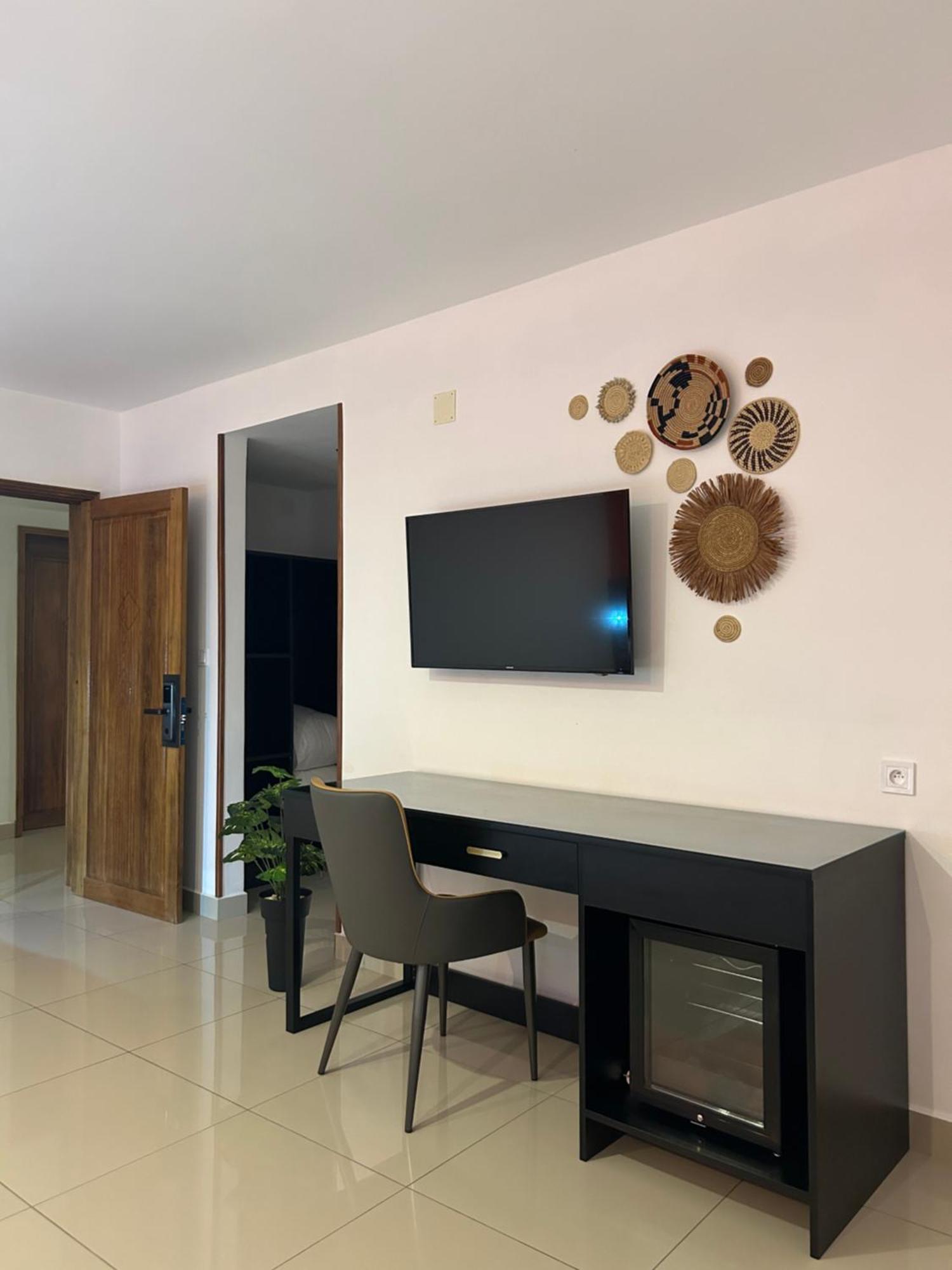 Zara Hotel Ανταναναρίβο Εξωτερικό φωτογραφία