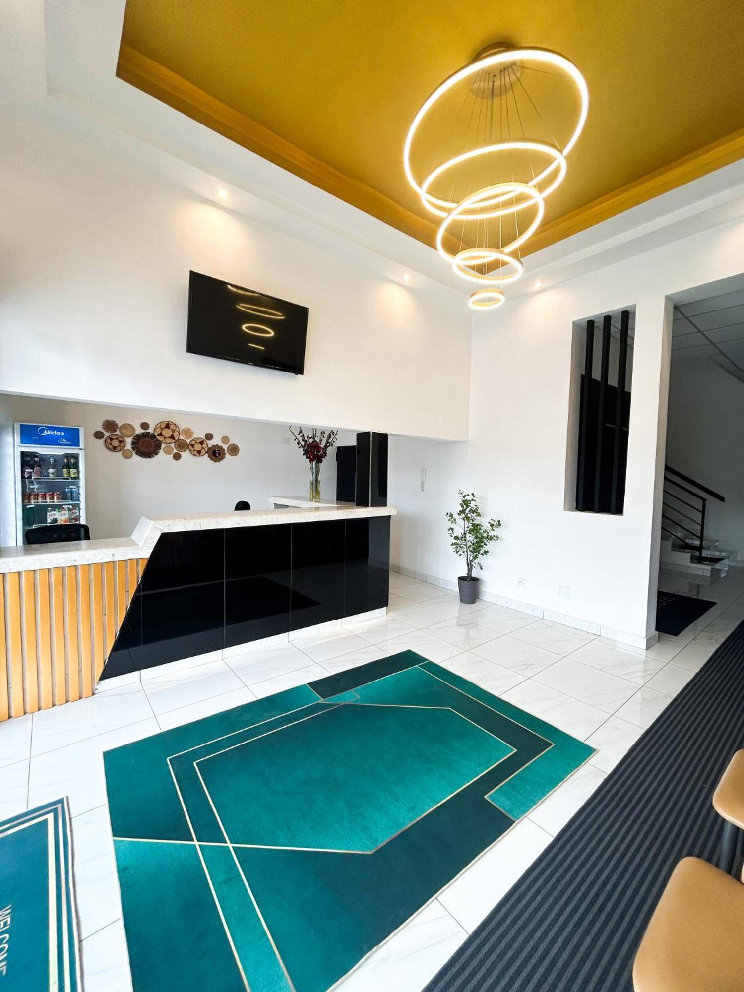Zara Hotel Ανταναναρίβο Εξωτερικό φωτογραφία